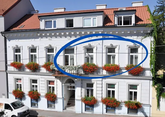 Livienna - Apartment Mit Gartenblick - Wintergarten, Kamin & Pool Апартаменты