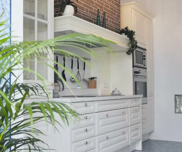 Livienna - Apartment Mit Gartenblick - Wintergarten, Kamin & Pool Вена